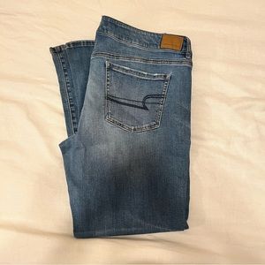 NWOT AE FAVORITE BOYFRIEND JEANS